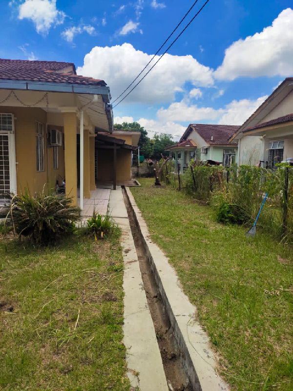 TAMAN SEROJA SINGLE STOREY SEMI-D - photo 2