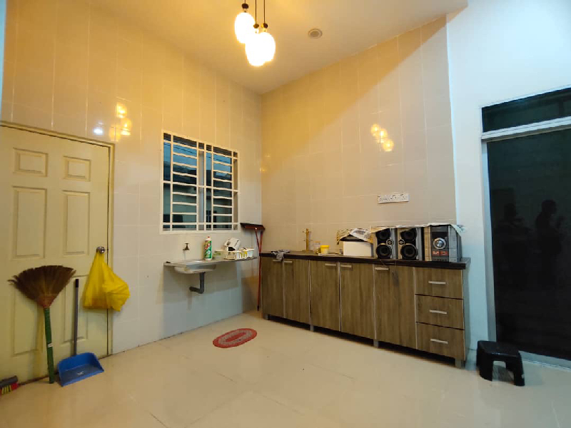 TAMAN MARIKH, BATU KIKIR - photo 3
