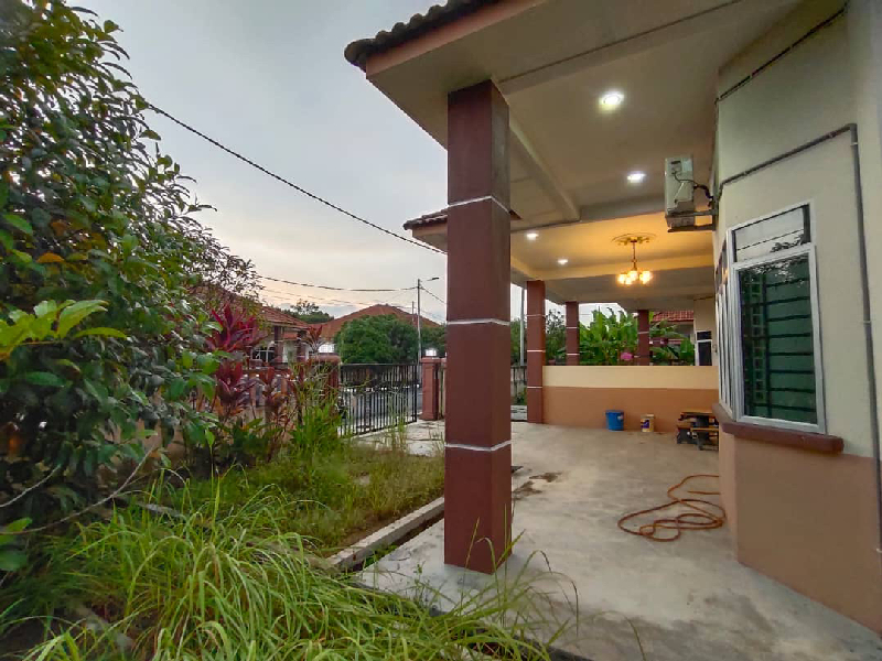 TAMAN MARIKH, BATU KIKIR - photo 8