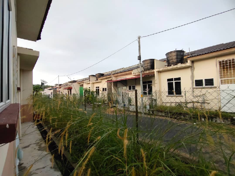TAMAN MARIKH, BATU KIKIR - photo 9