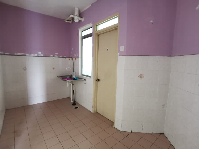 APARTMENT SUTERA, TAMAN KAJANG UTAMA - photo 8