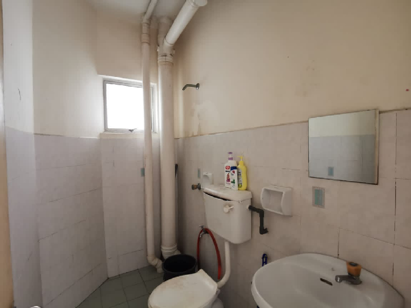 APARTMENT SUTERA, TAMAN KAJANG UTAMA - photo 9