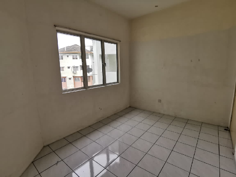APARTMENT SUTERA, TAMAN KAJANG UTAMA - photo 10