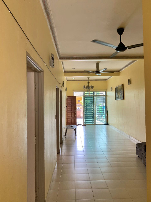 TAMAN INTAN BAUDURI, SALAK TINGGI - photo 2