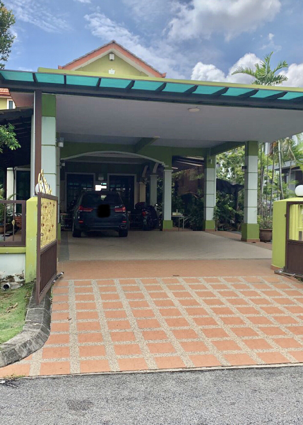 DOUBLE STOREY BUNGALOW, KOTA WARISAN - photo 12