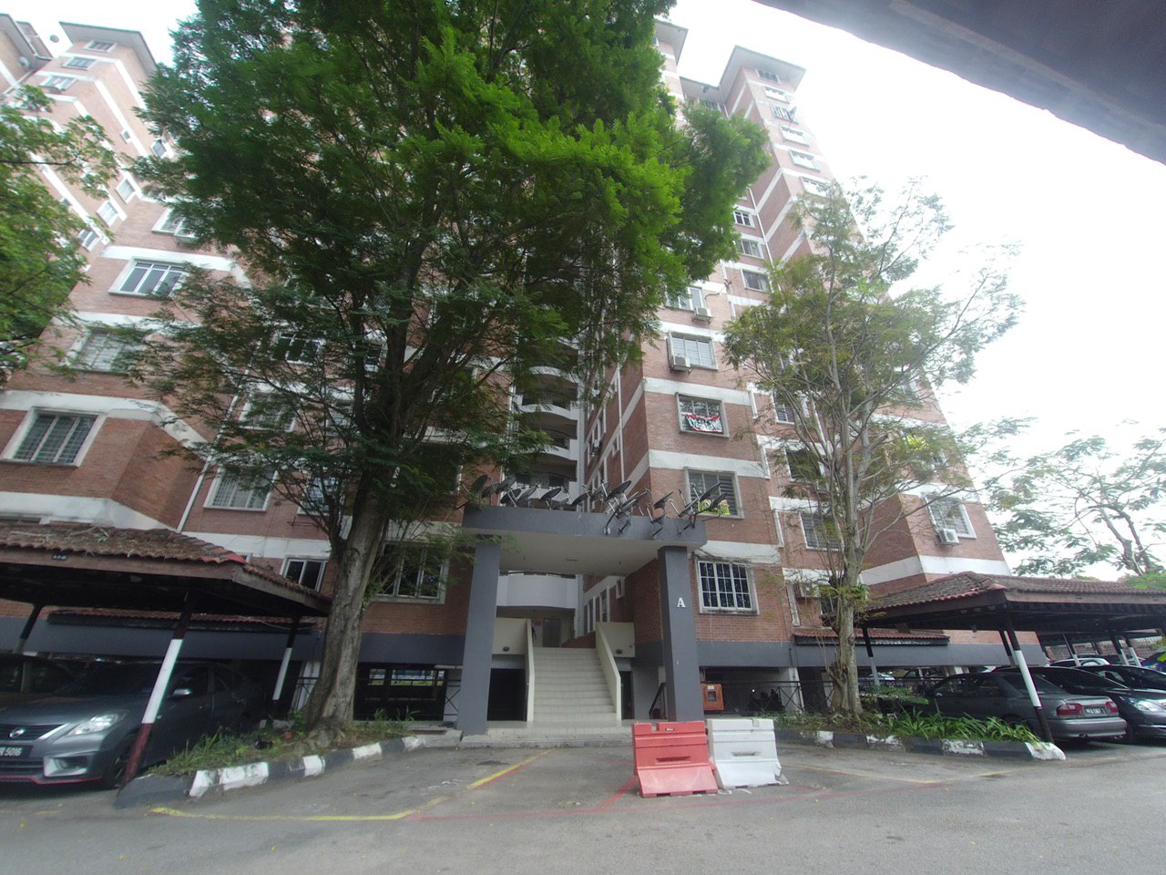 Corner Lot Garden Park Condo Bandar Sungai Long Ka - photo 3