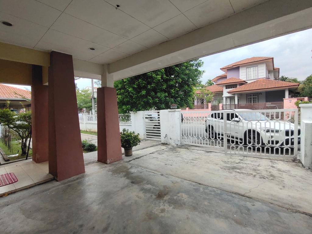 2 Storey Bungalow Seksyen 6 Bandar Bukit Mahkota B - photo 12