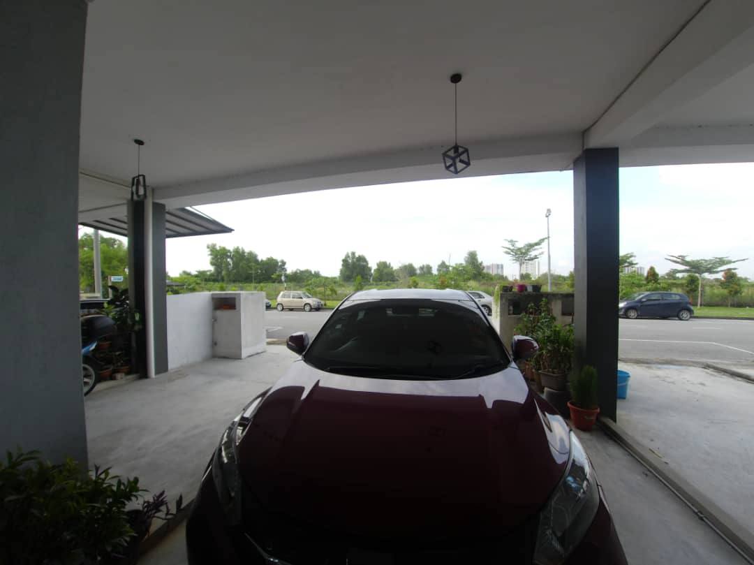TownHouse Ground Unit, Desa Saujana 2 - photo 3