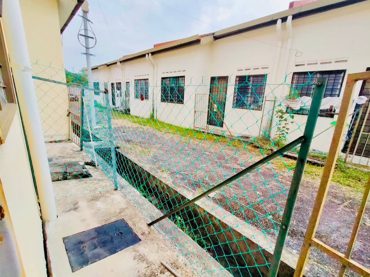 Single Storey Intermediate Taman Langat Utama 3 - photo 8