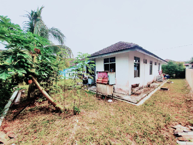 [PRICE REDUCED] BANGLO SETINGKAT @ SG. ISAP DAMAI, KUANTAN  - photo 4