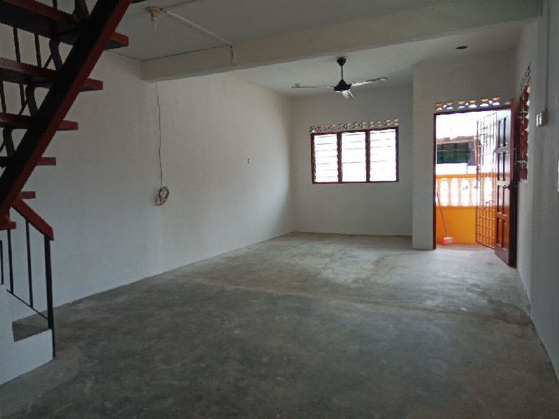 [CORNER LOT] TERES 2 TINGKAT @ TAMAN SERI MAHKOTA JAYA, KUANTAN  - photo 6