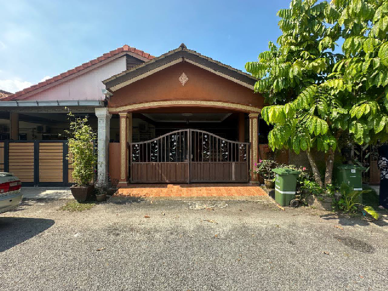 [RENOVATED] TERES SETINGKAT @ TAMAN INDERA SEMPURNA
