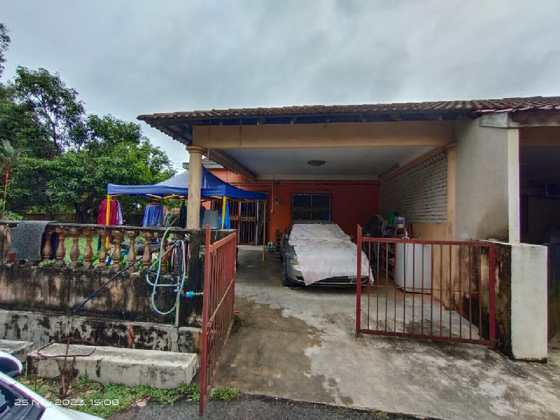[CORNER LOT TANAH LUAS, FACING OPEN] TERES SETINGKAT @ CHENGAL LEMPONG, KUANTAN