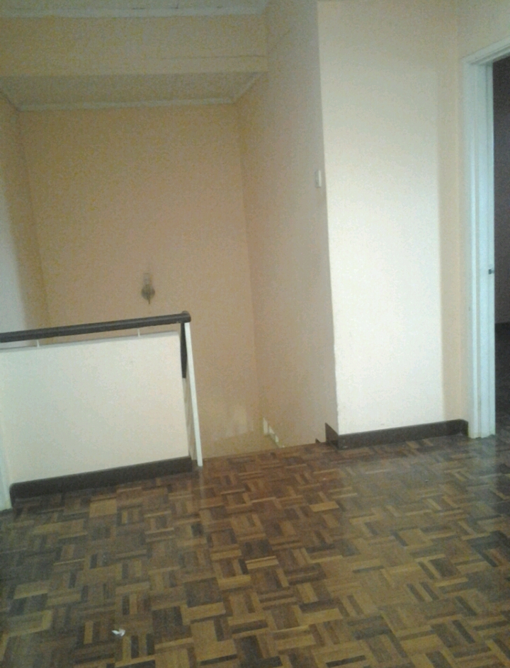 2STY TERRACE PARTIAL FURNISHED, SUBANG BESTARI - photo 4