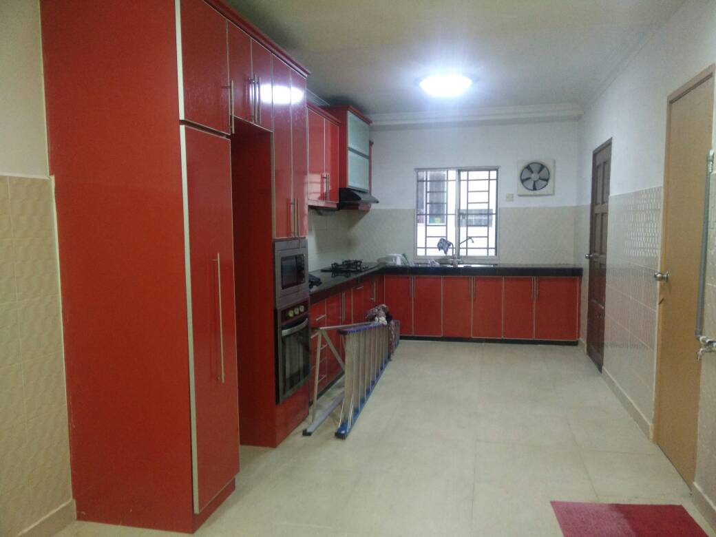 2 STY NICE KITCHEN C ...