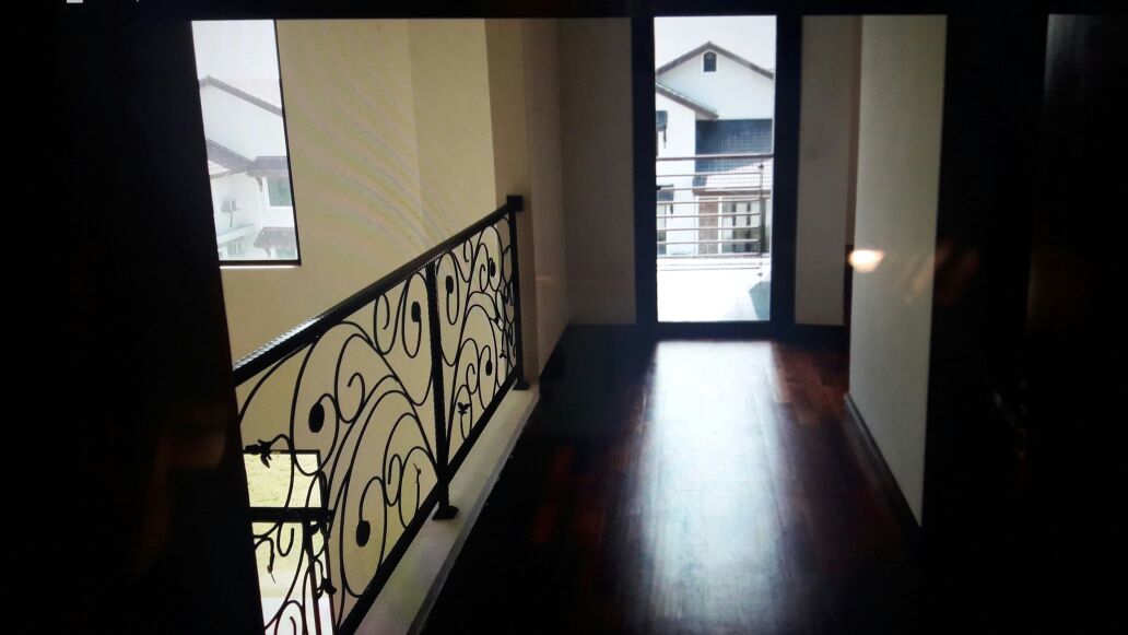 BUNGALOW NEW EXCLUSIVE  DESIGN SUBANG BESTARI - photo 2