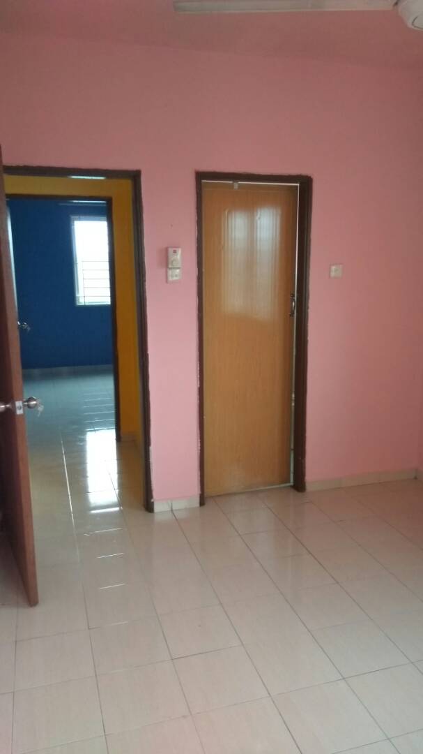 LAGUNA BIRU APARTMENT , KUNDANG SUNGAI BULOH - photo 6