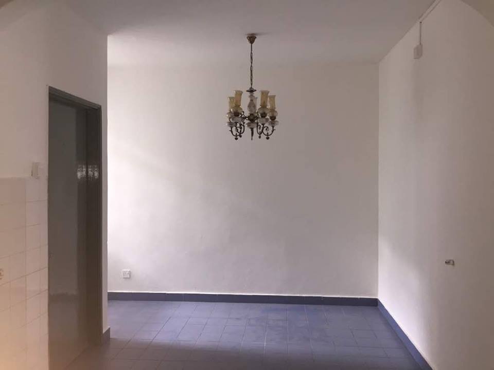 CHECK THIS OUT, NICE REFURBISHED MOVE IN CONDITION - photo 2