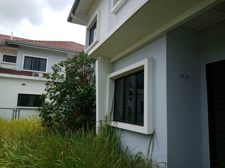 HUGE EXTRA LAND CORNER 2STY MODERN BUKIT RAJA - photo 4