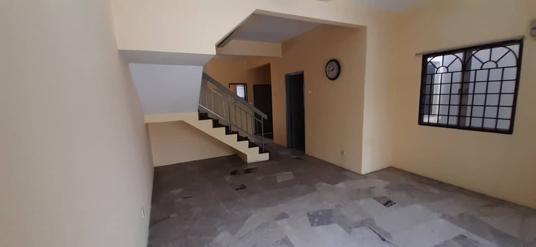 Double Storey, Saujana Utama 1, Sungai Buloh - photo 7