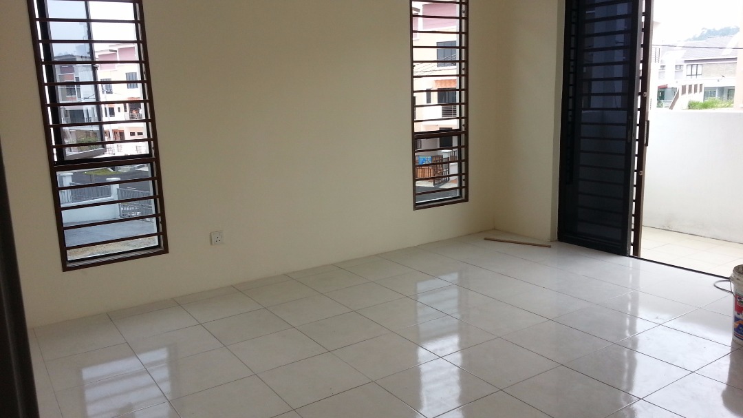 Extra Land 22x75 Double Storey Bukit Saujana Utama - photo 10