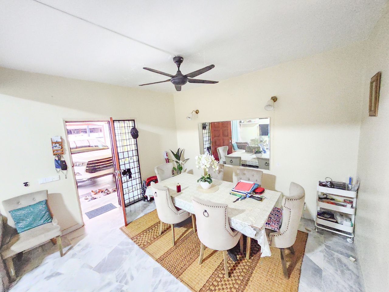 Murah, Freehold End Lot, Kitchen Extend  Shah Alam - photo 3