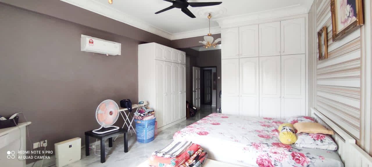 RENOVATED NON BUMI Sri Alam Condominium Shah Alam - photo 7