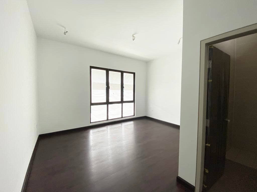 FREEHOLD Double Storey Superlink Liana Elmina East - photo 6