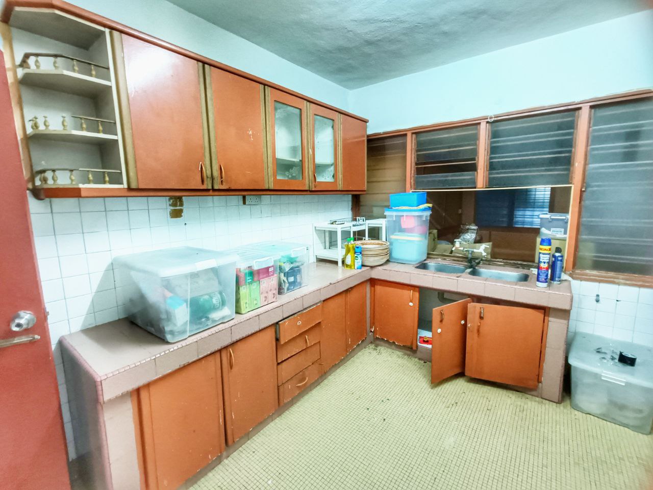 Double Storey Terrace, Ss8, Petaling Jaya - photo 6