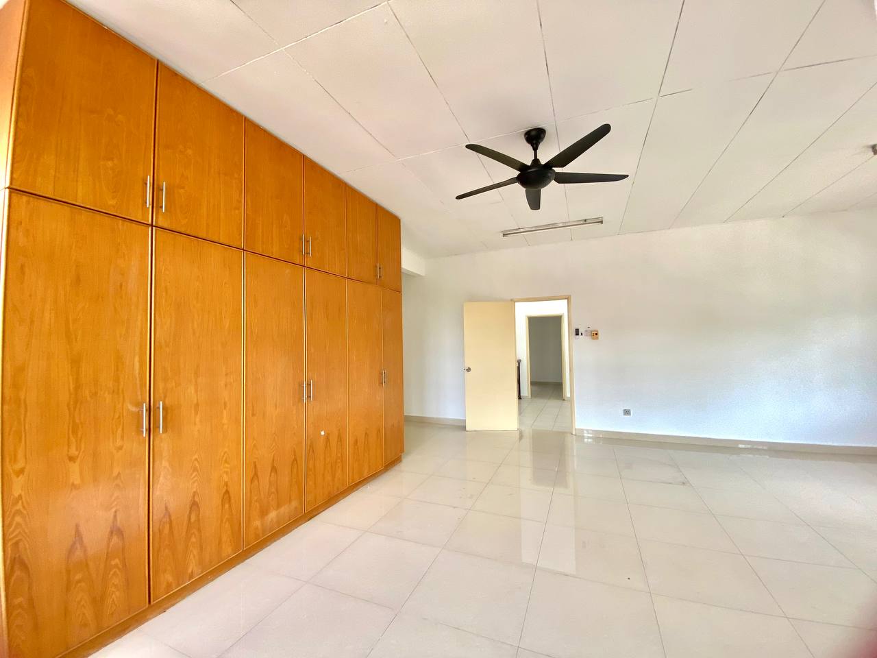 Double Storey Terrace Jalan Rabung, Bukit Jelutong - photo 7