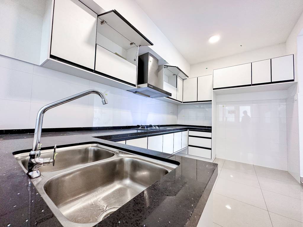 E Park Residence Condo Block A Sungai Buloh - photo 9