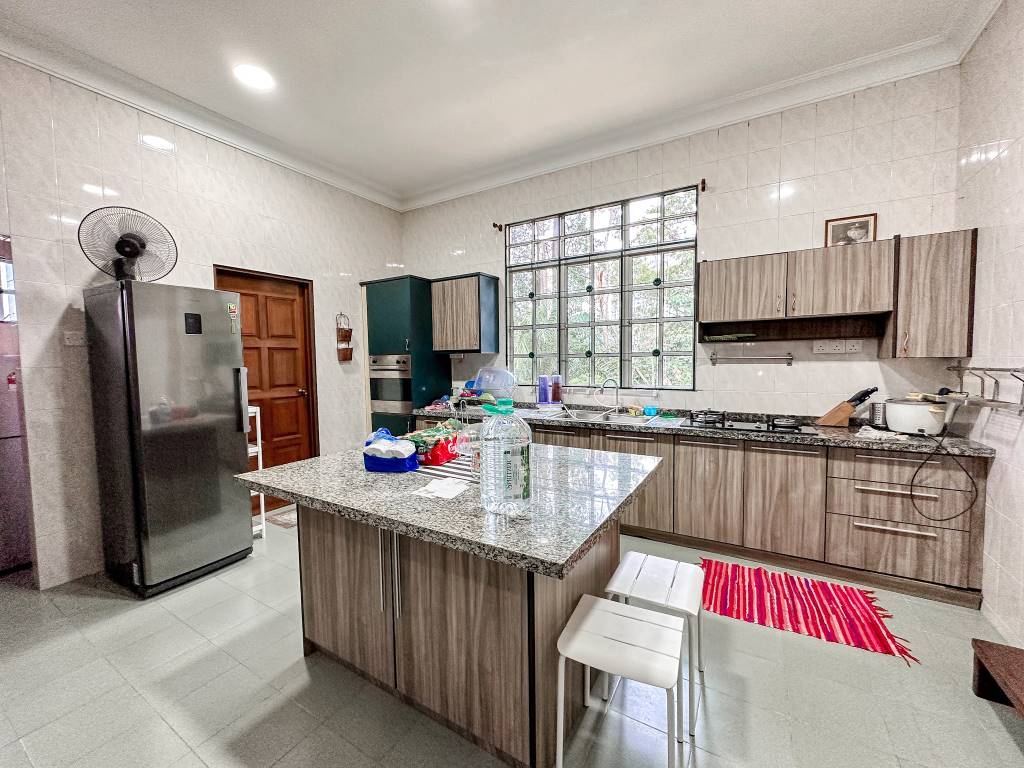 3 Storey Bungalow Bukit Rahman Putra - photo 5