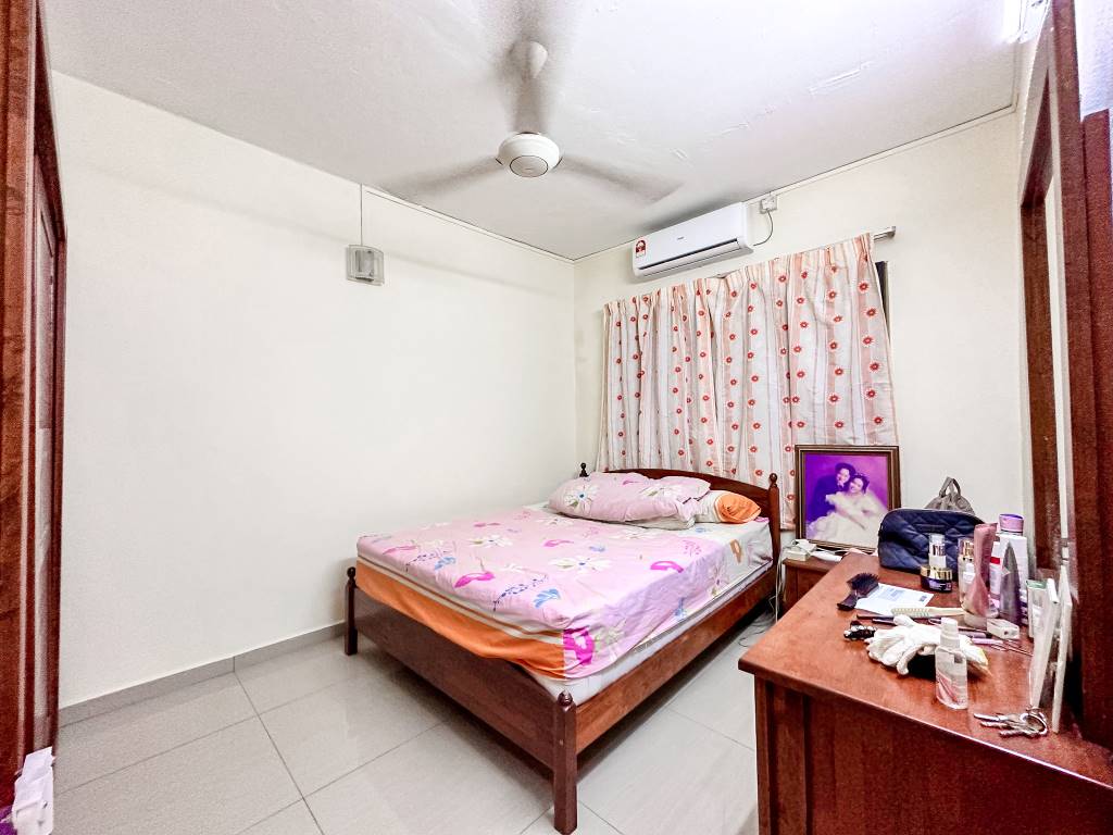 PARTLY FURNISHED Vista Lavender Kinrara Low Floor - photo 3