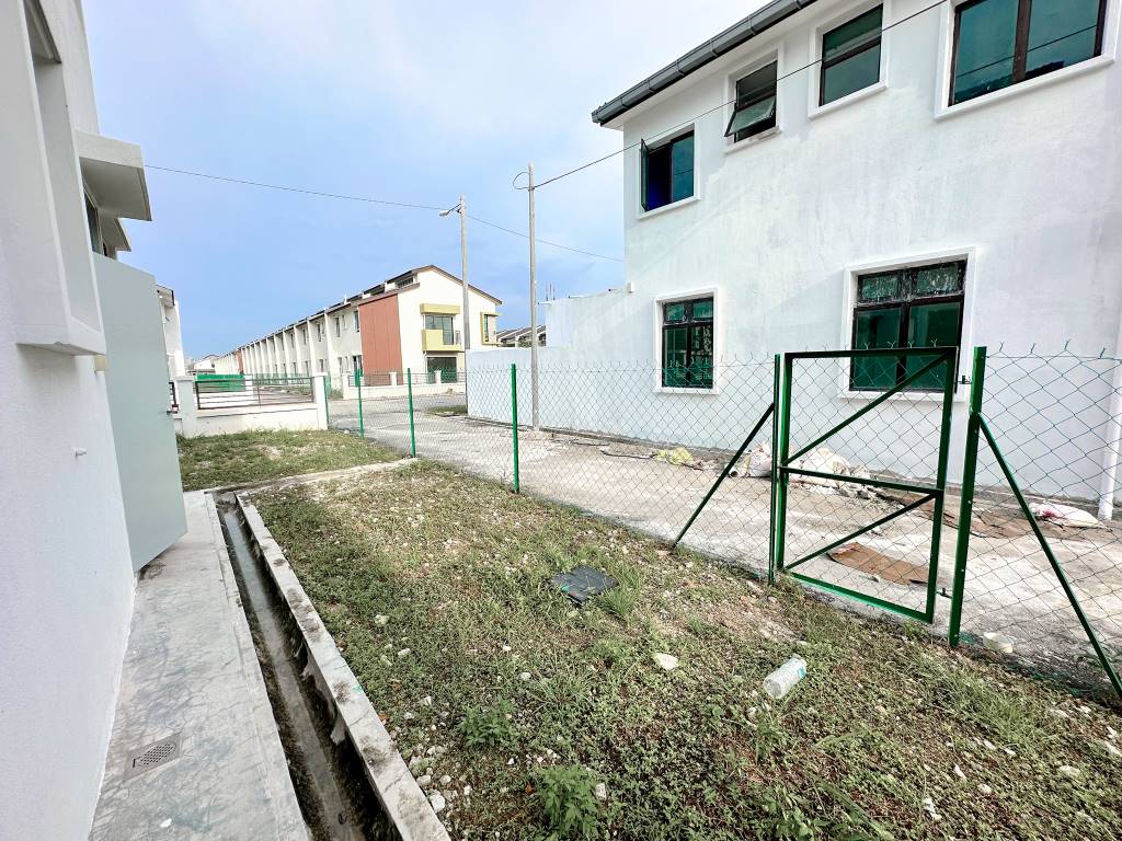 CORNER LOT 2 Storey Terrace Saujana Perdana - photo 5