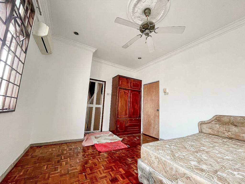 RENOVATED SEMI Furnished 2 Stry Terrace Shah Alam - photo 11