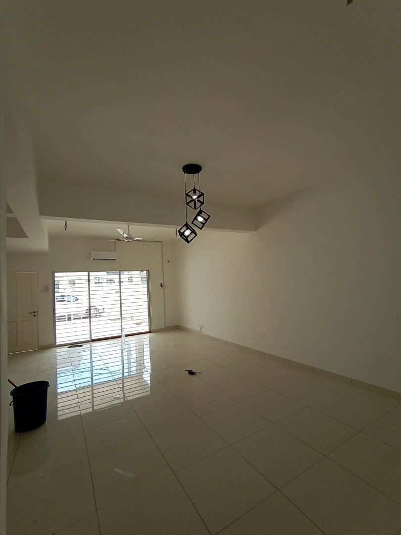 Taman Dato Demang Bdr Putra Permai Seri Kembangan - photo 6