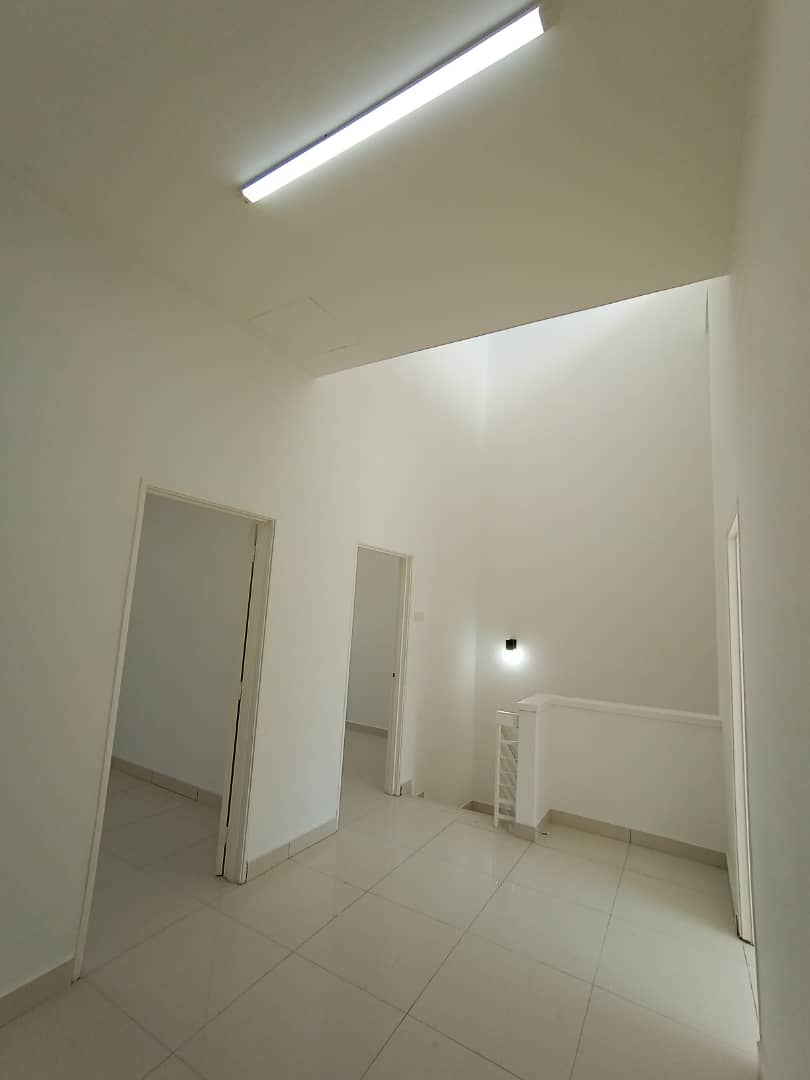 Taman Dato Demang Bdr Putra Permai Seri Kembangan - photo 7