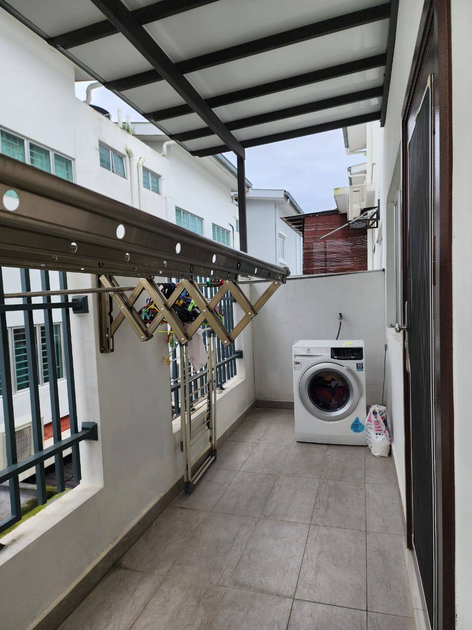 3 Storey Terrace Kazen 2, Saujana Puchong - photo 3