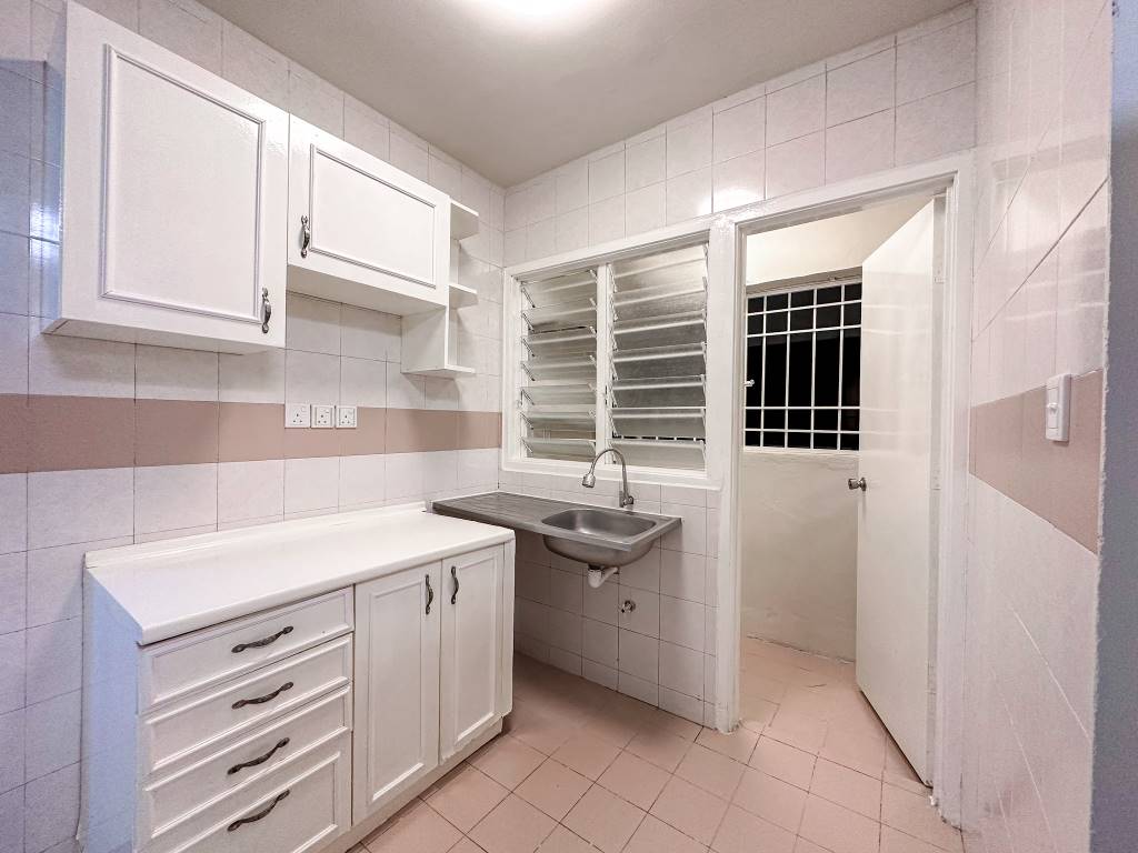 Flora Damansara Block D - photo 8