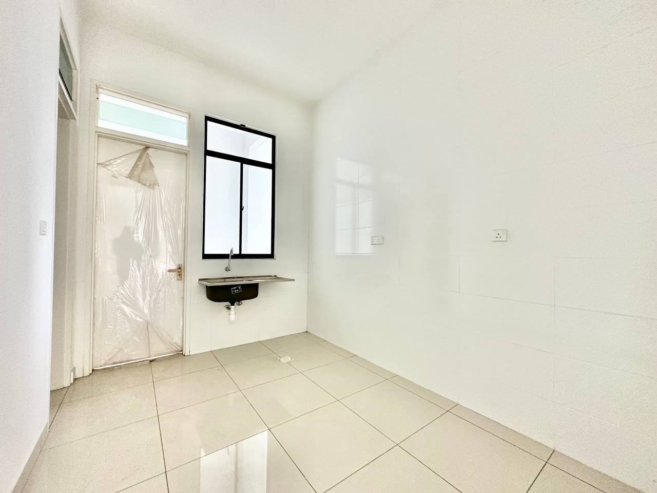 Double storey Corner Lot cluster house Semi-D - photo 8