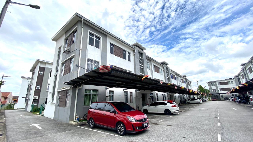 Eristana 3 Storey Townhouse Saujana Utama,Sg Buloh (Level 1) - photo 4