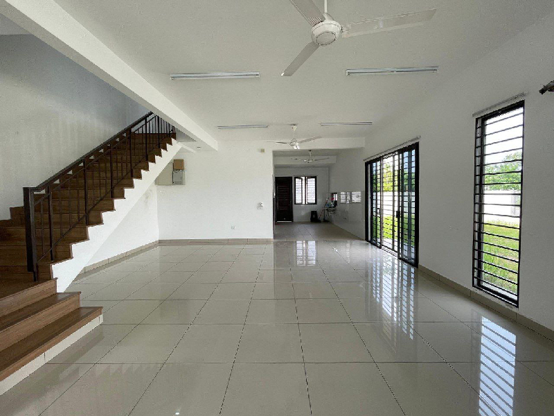 Casira Bandar Bukit Raja, Klang Corner Lot - photo 4