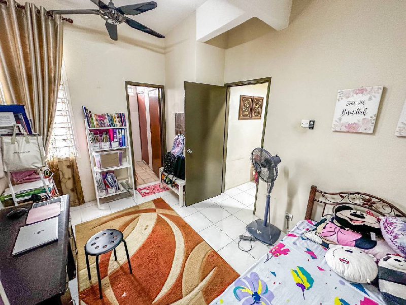 Taman Violet Impian Bukit Naga Seksyen 32 Shah Alam END LOT RENOVATED UNIT - photo 12