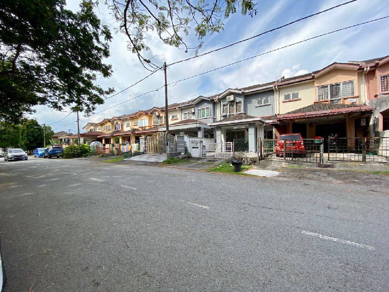 Double Storey Taman Puncak Jalil PUJ2 Seri Kembangan - photo 2