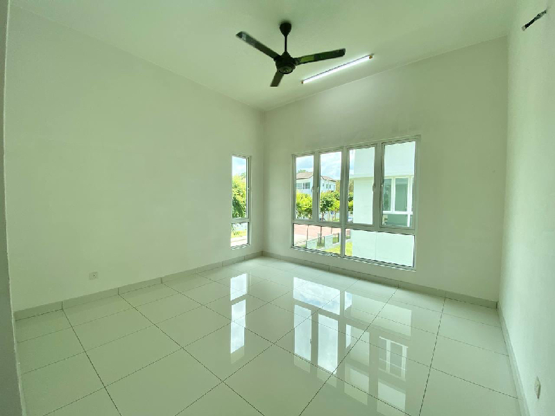Corner Lot Double Storey Semi D, Ambang Botanic, Klang - photo 3