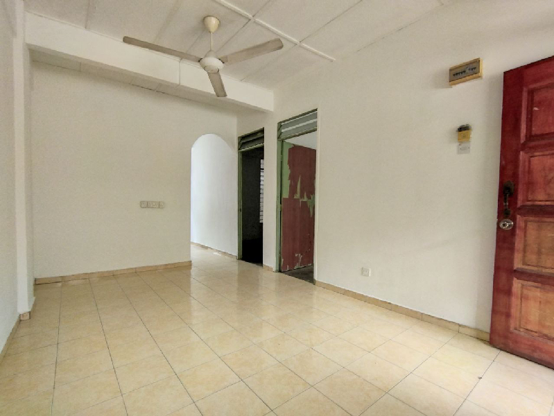Flat Desa Mentari Blok 7, Petaling Jaya Selangor - photo 2