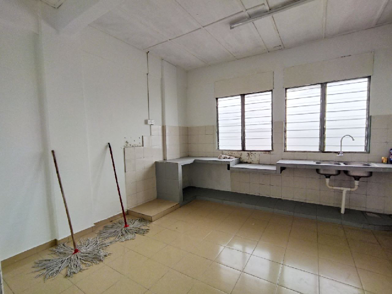 Flat Desa Mentari Blok 7, Petaling Jaya Selangor - photo 6