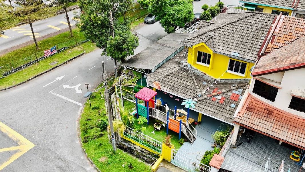 Corner Lot 2-Storey House at Bandar Sunway, Subang - photo 7