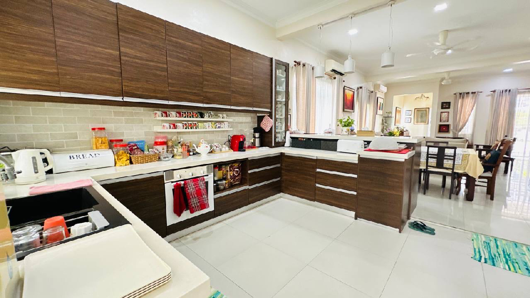 End lot Double Storey Superlink, DKayangan Seksyen 13 Shah Alam  - photo 8