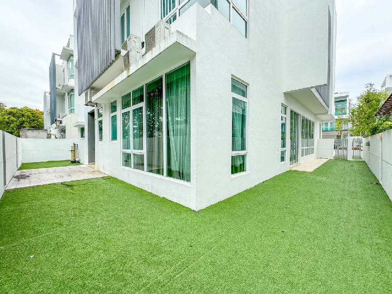 3STOREY BUNGALOW ASPEN GARDEN RESIDENCE, CYBERJAYA - photo 3
